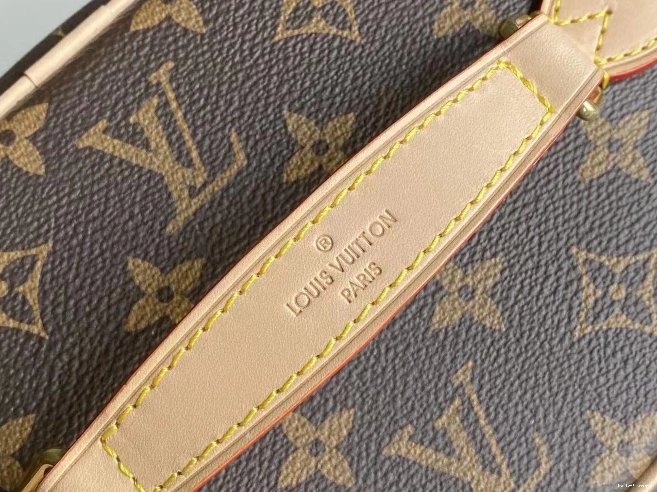 LV MAKE VANITY UP BAG CUSTOM 0712
